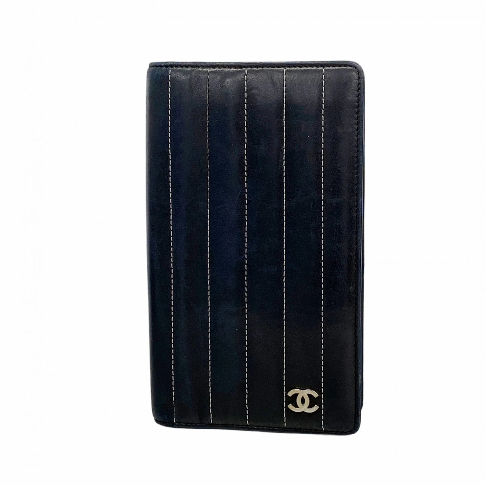 CHANEL Black Lambskin Leather Wallet - Picture 1 of 8